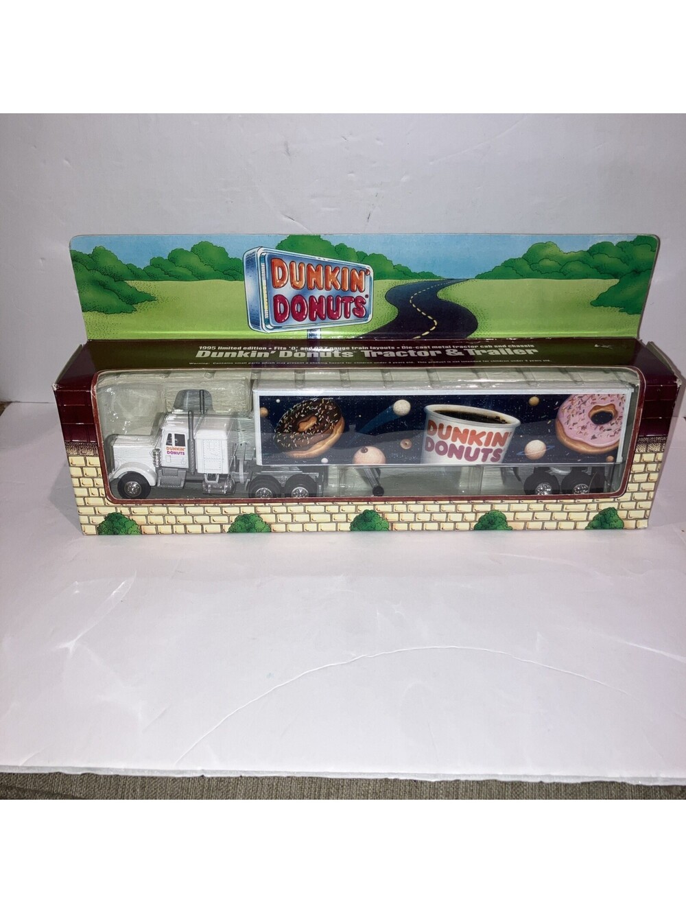 Vintage 1995 Dunkin Donuts Tractor & Trailer Die Cast Truck Limited Edition NEW